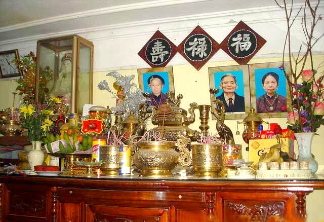 cách bày trí bàn thờ gia tiên khi chuyển nhà